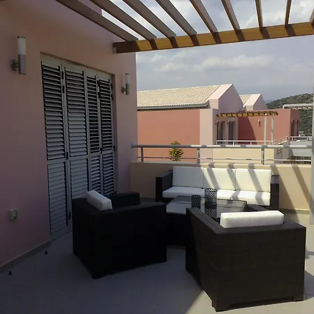 Sea View Penthouse Apartament